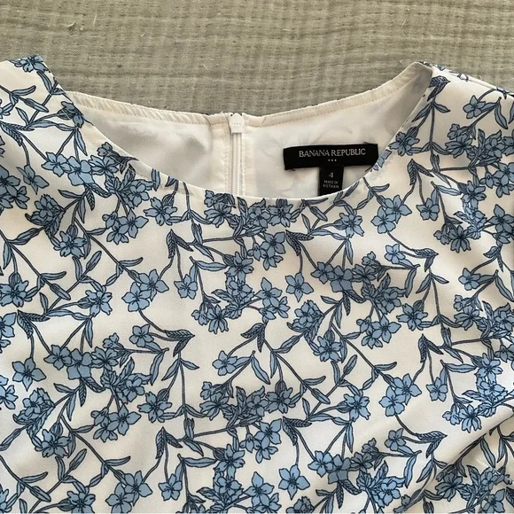 Banana Republic - Blue and White Floral Dress - Picture 6 of 6